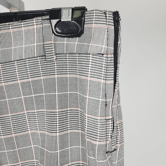 T.N.L Grey Plaid Straight Leg Pants Size 6 - Picture 3 of 9